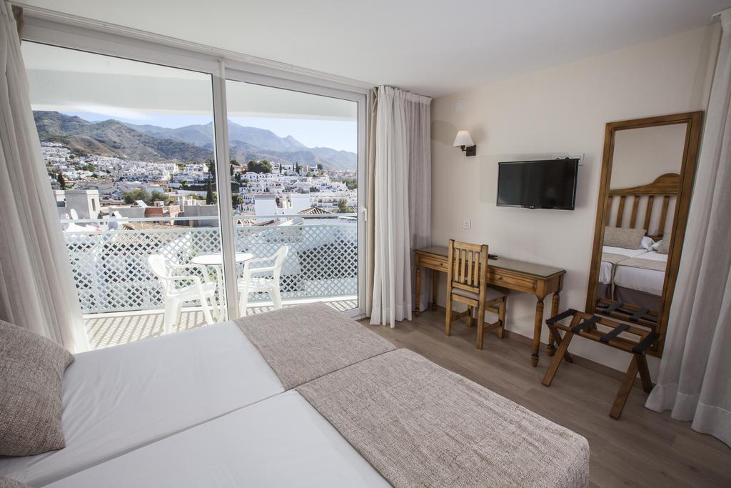 Hotel Villa Flamenca Nerja Luaran gambar